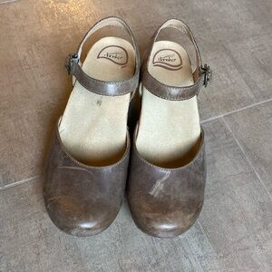 Womens Dansko 'Sam' Sand Dollar.